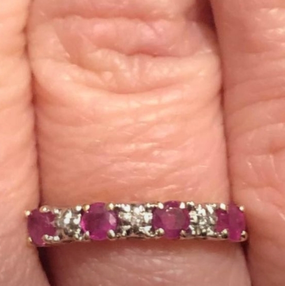 10K Ruby and Diamond Ring ( Price is Firm) - Picture 3 of 4